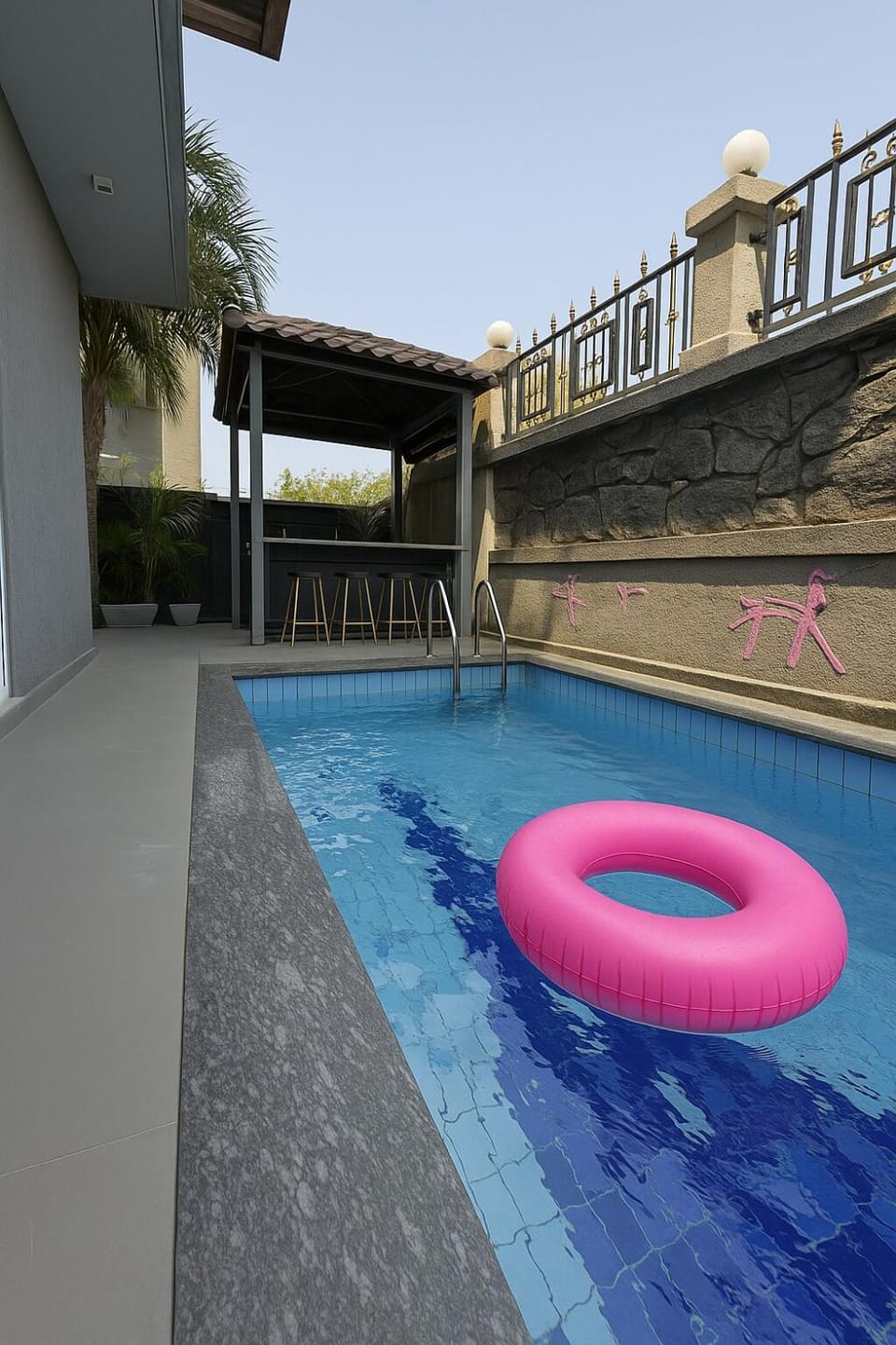 Flamingo Villa - 3BHK with Pool, Terrace & Luxury Villa in Lonavla