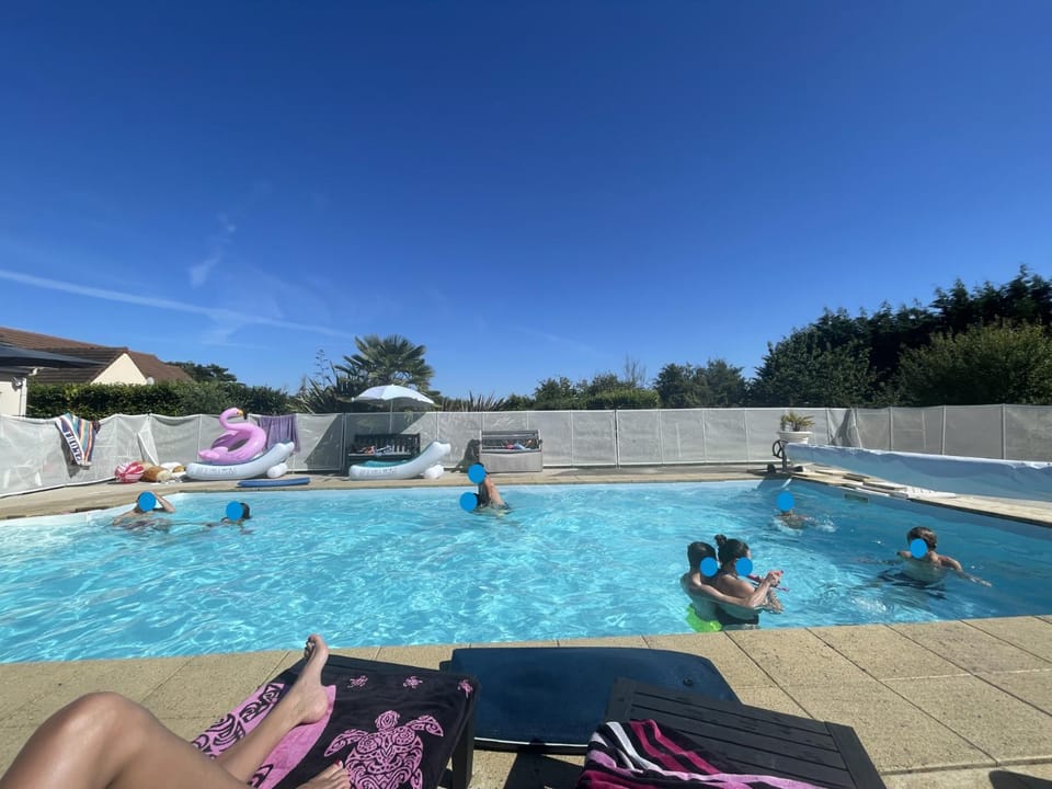 Pool view, Swimming pool