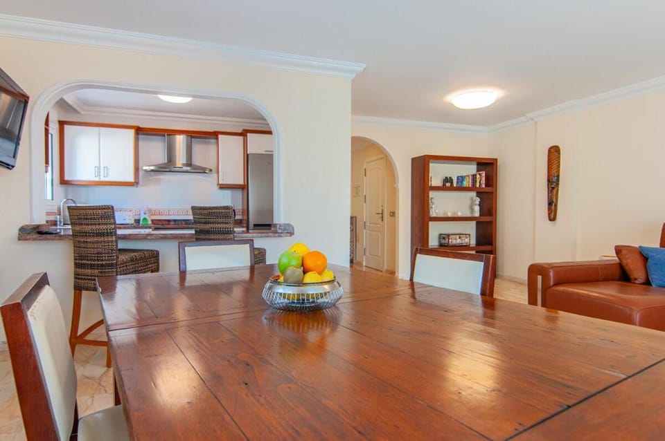 Luxury 2-Bedroom Ocean View Apartment Apartment in Acantilados de Los Gigantes
