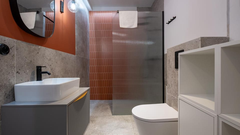 Shower, Bathroom