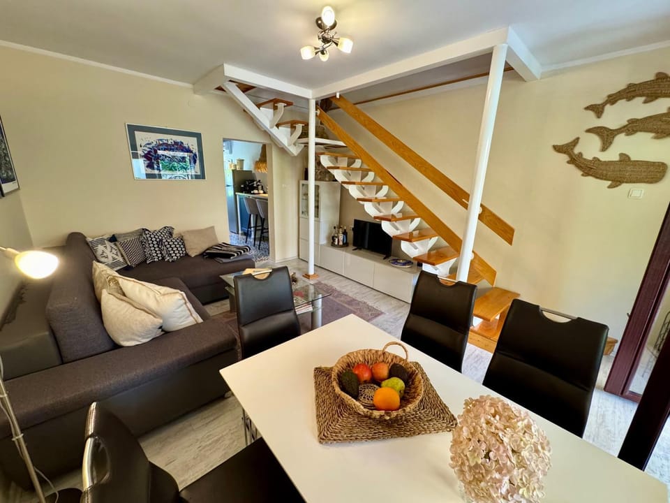Apartment Evelyn Apartment in Primorje-Gorski Kotar County