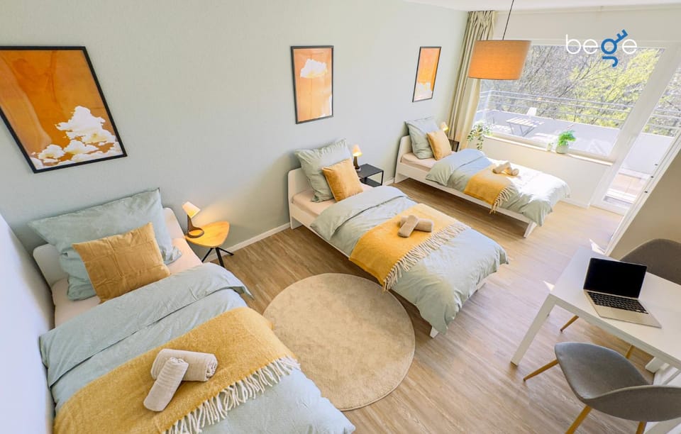 TV and multimedia, Photo of the whole room, Bedroom, towels