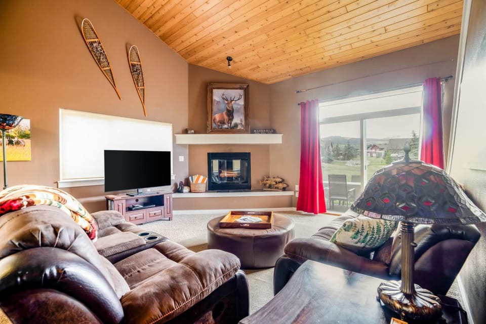 TV and multimedia, Living room, Seating area