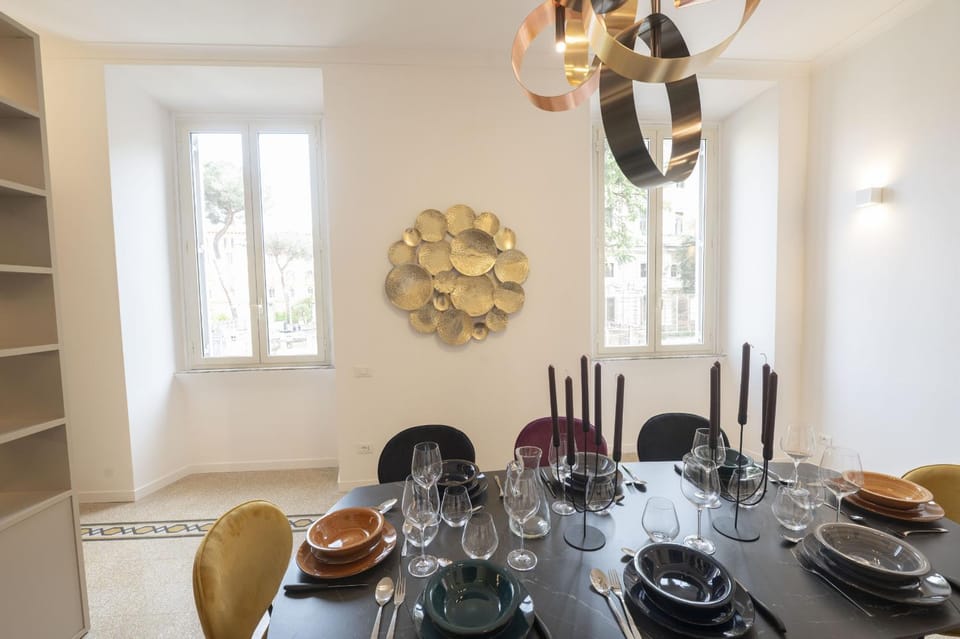 Living room, Dining area