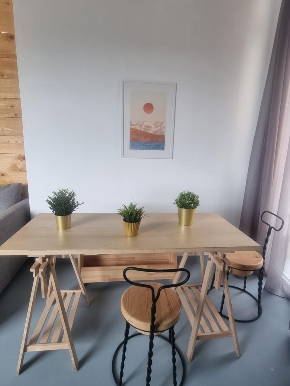 Seating area, Dining area