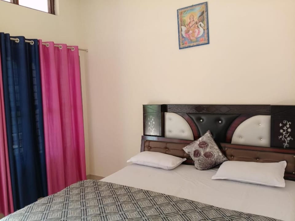 Om som home stay hill view Vacation rental in Maharashtra