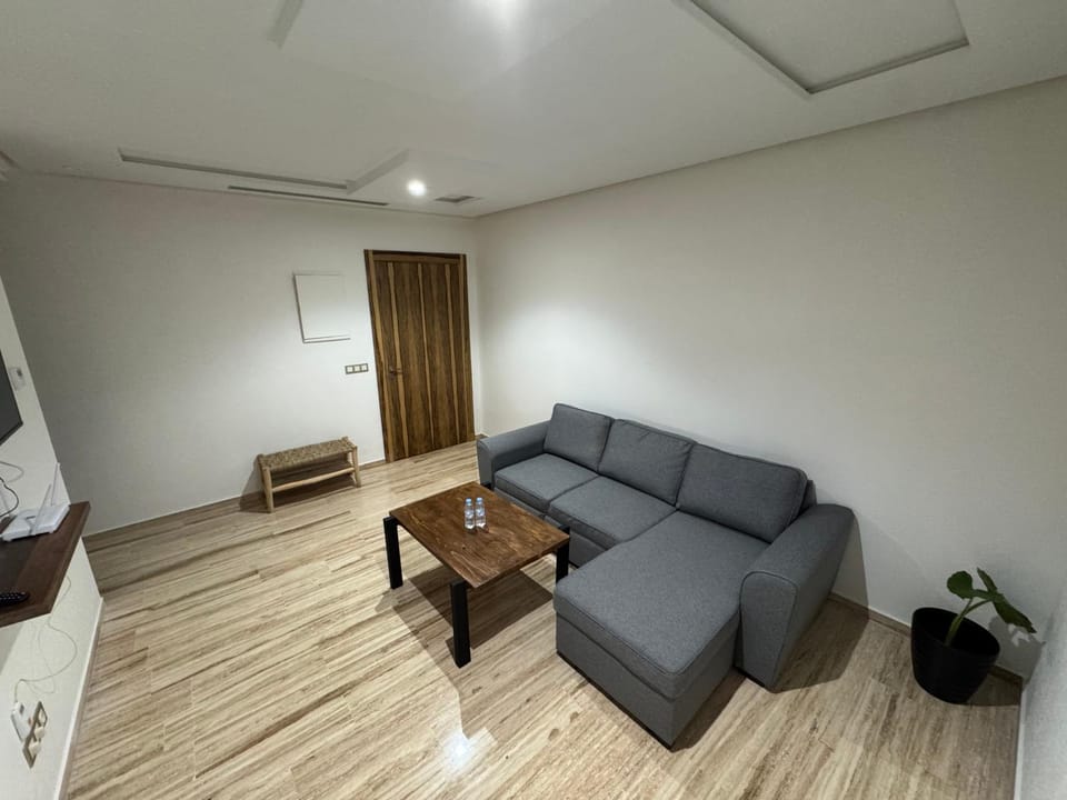 Location T2 avec piscine proche stade TANGER Apartment in Tangier