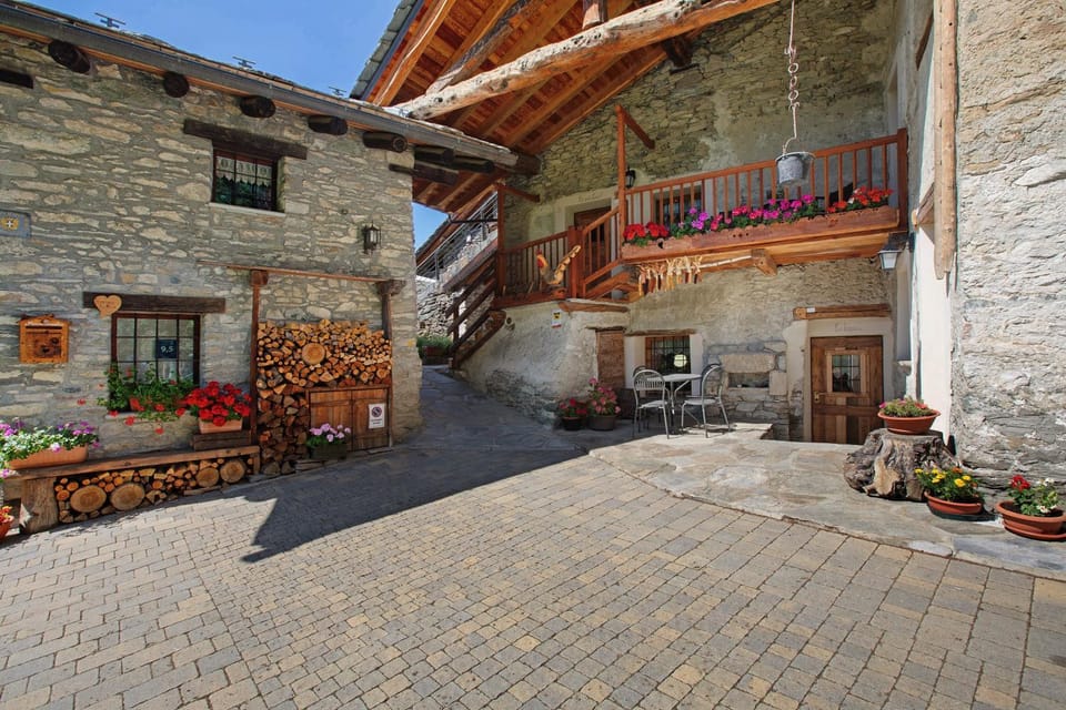 Property building, Living room