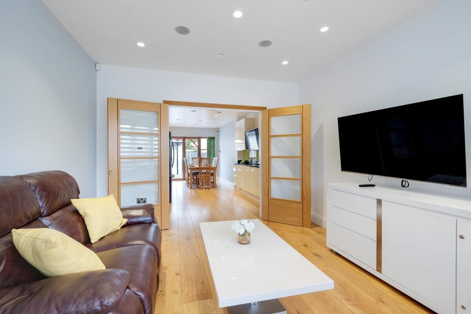 TV and multimedia, Living room, Seating area