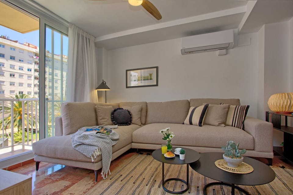 Living room, air conditioner
