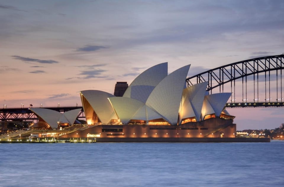 KozyGuru | Rockdale | Cozy Apt near Train Station Apartment in Sydney