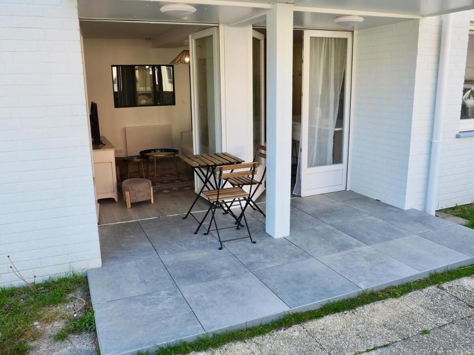 Appart T2 cabine 5 min du centre Cabin in Hauts-de-France