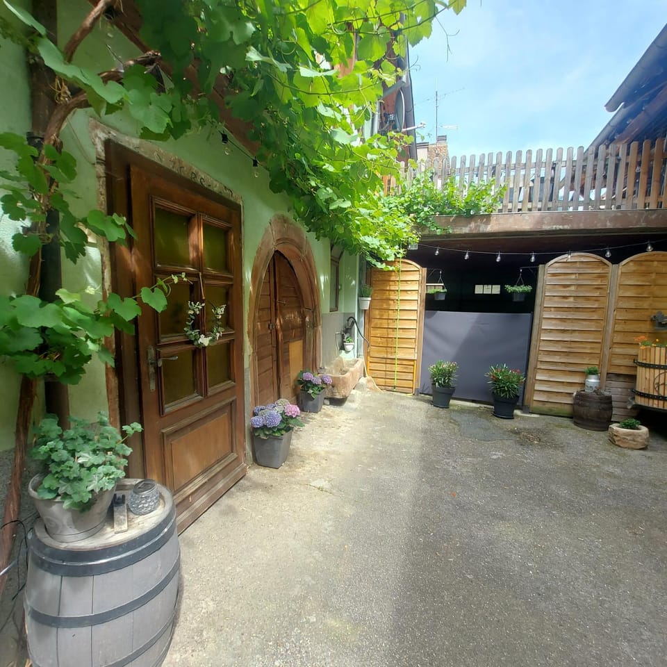 Inner courtyard view