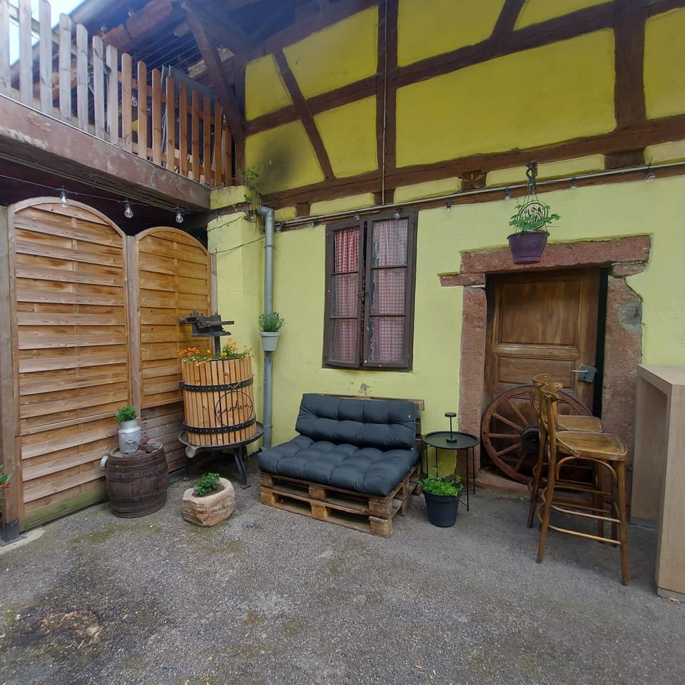 Inner courtyard view