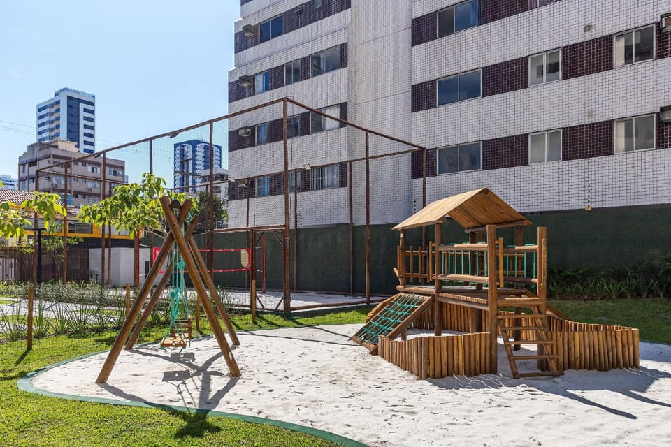 Children play ground, Area and facilities