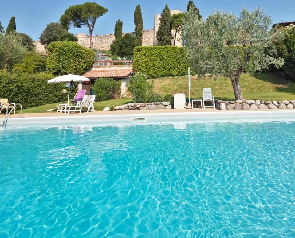 Appartamento Dante Apartment in Lake Garda