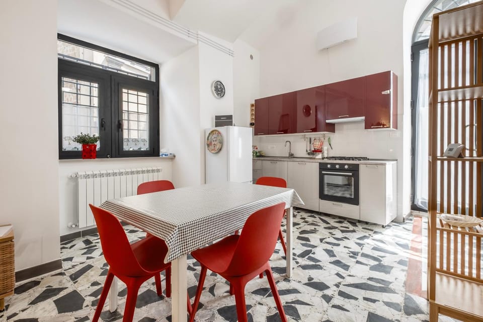 Property building, Kitchen or kitchenette, Living room