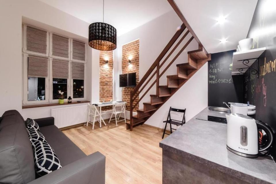 TV and multimedia, Kitchen or kitchenette, Living room, Seating area