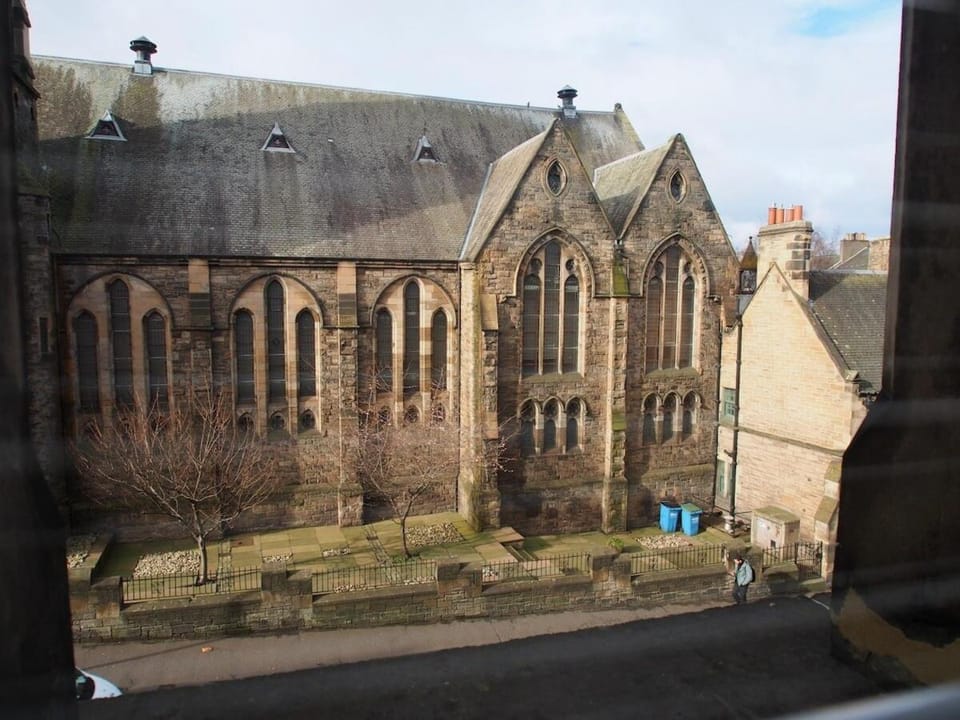 Chic and Classy Studio on Easter Road - Flat 1, Elgin House Apartments Apartment in Edinburgh