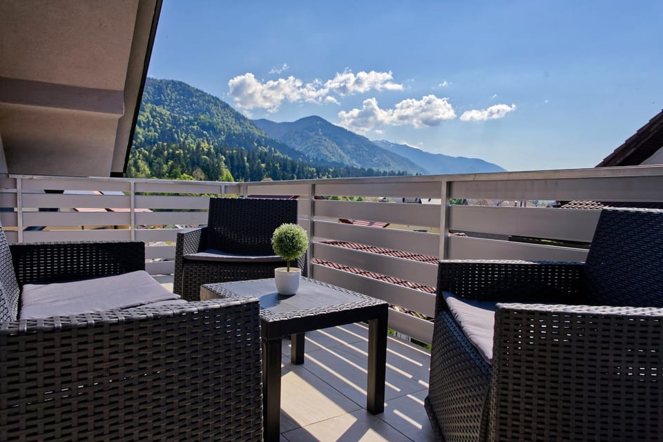 Patio, Day, Balcony/Terrace, Mountain view