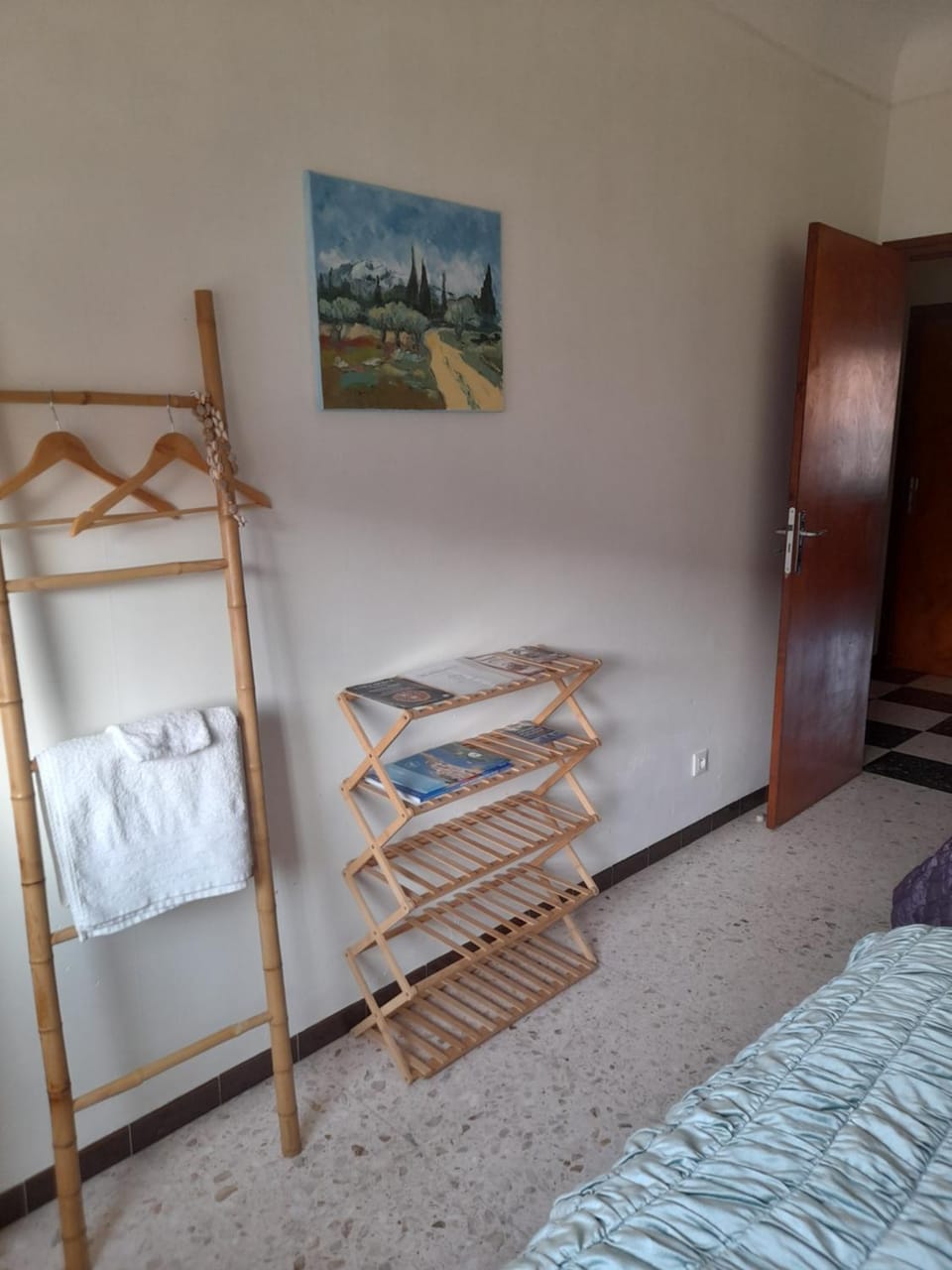 Peaceful room, Thuir centre, view Le Canigou Vacation rental in Occitanie