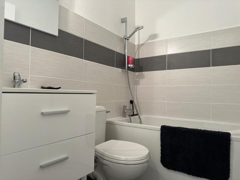 Cocon proche du centre ville - balcon - parking Apartment in Vannes