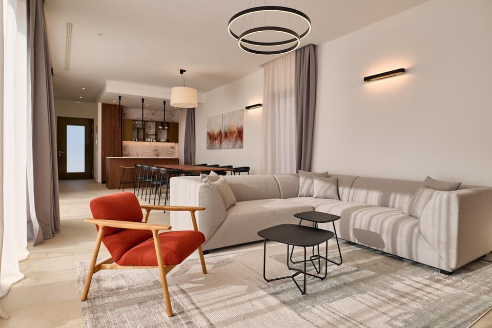 Kitchen or kitchenette, Living room, Seating area