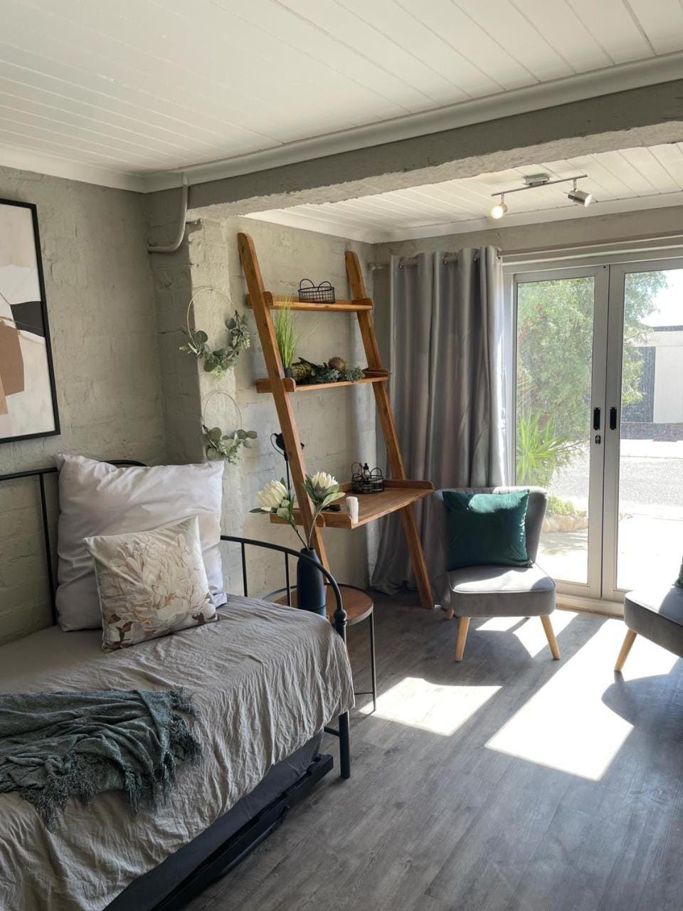 Apartment in Gordon's Bay Apartment in Cape Town