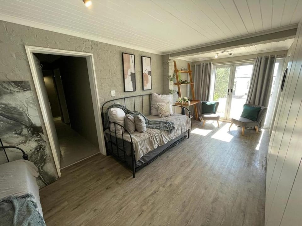 Apartment in Gordon's Bay Apartment in Cape Town