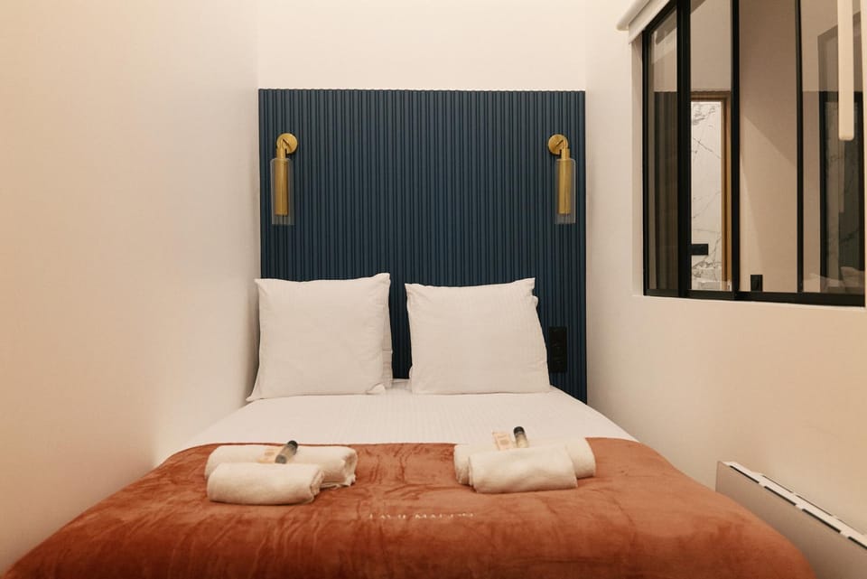 Lavie Maison Marais AC Hot Tub Apartment in Paris