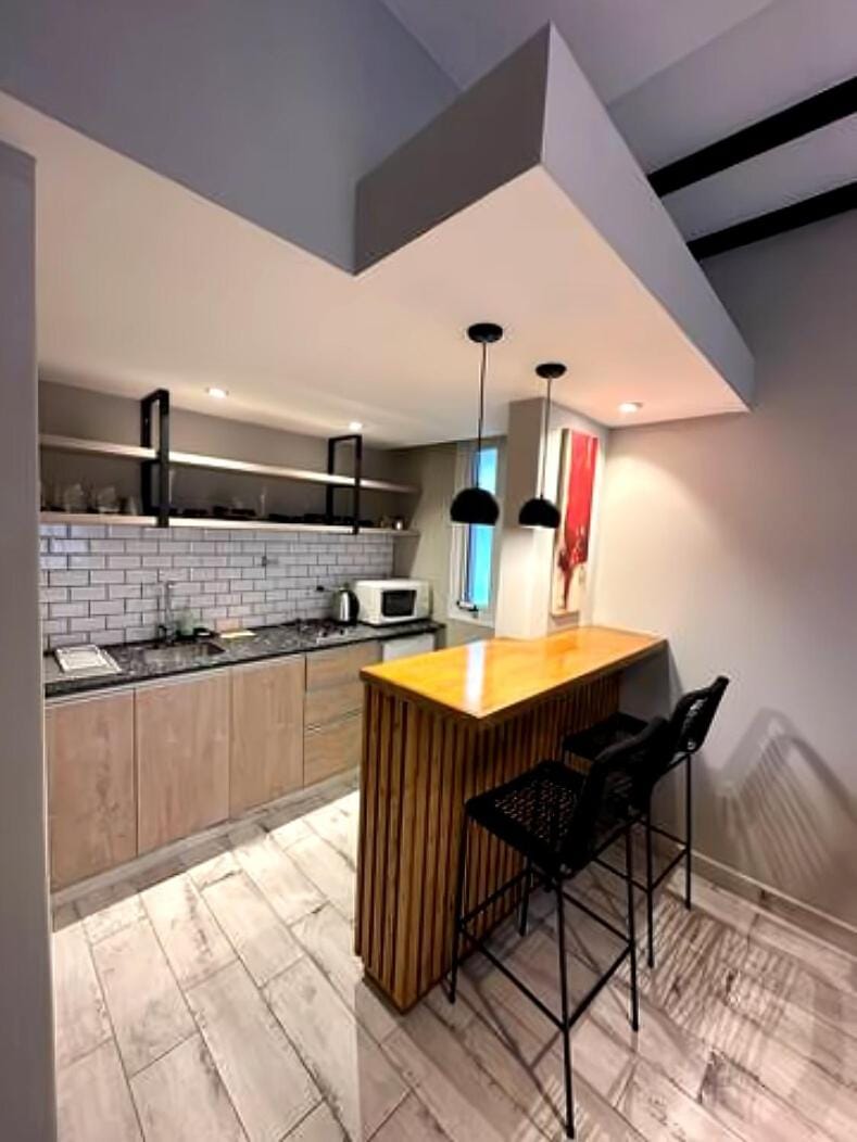 Kitchen or kitchenette