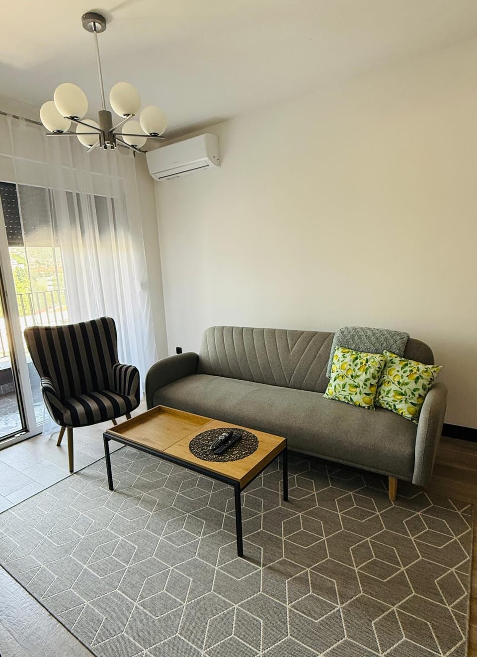 Sarajevo Cozy Corner - Free Parking Apartment in Sarajevo