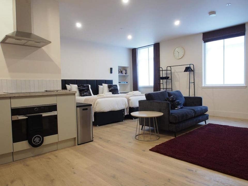 Stylish, modern studio on Easter Road - Flat 2, Elgin House Apartment in Edinburgh