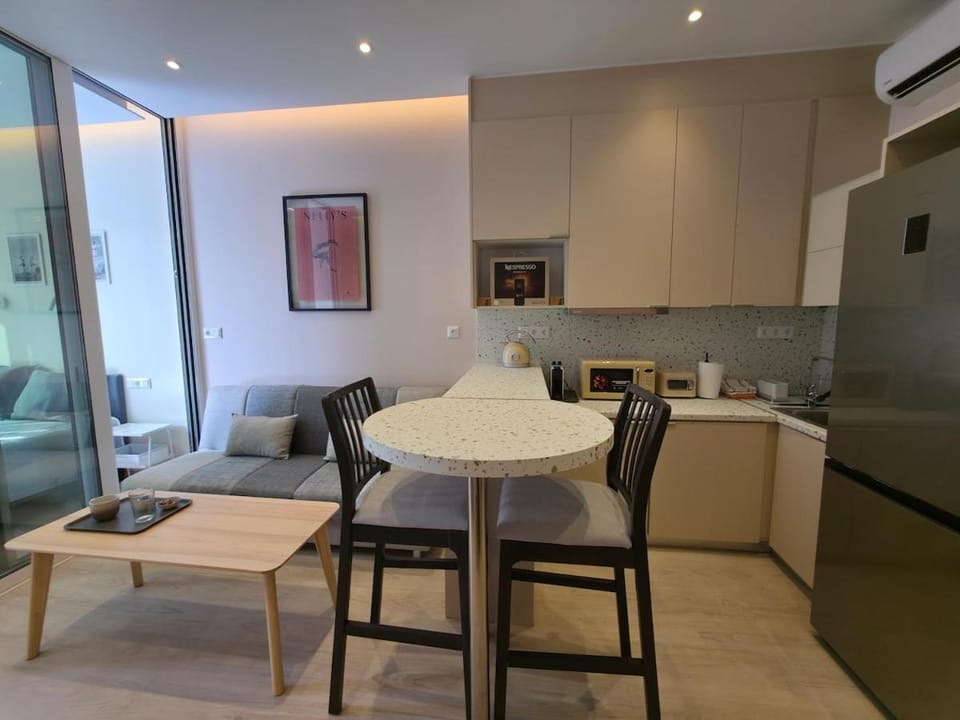 Syntagma Elegance on Ermou Apartment in Athens