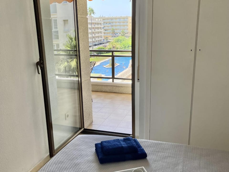 APARTBEACH NUEVO AQUAMARINA 319 y VISTAS PISCINA Apartment in La Pineda
