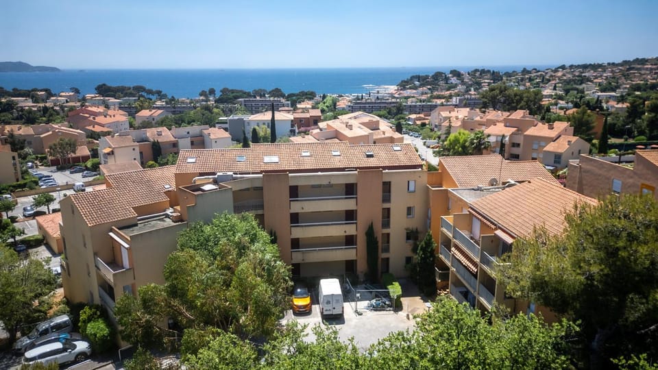 Property building, Patio