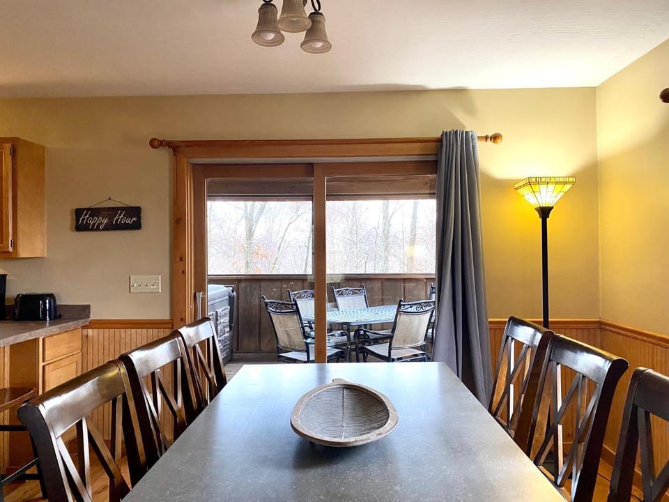 Hawks Peak - by The Chalets House in Logan