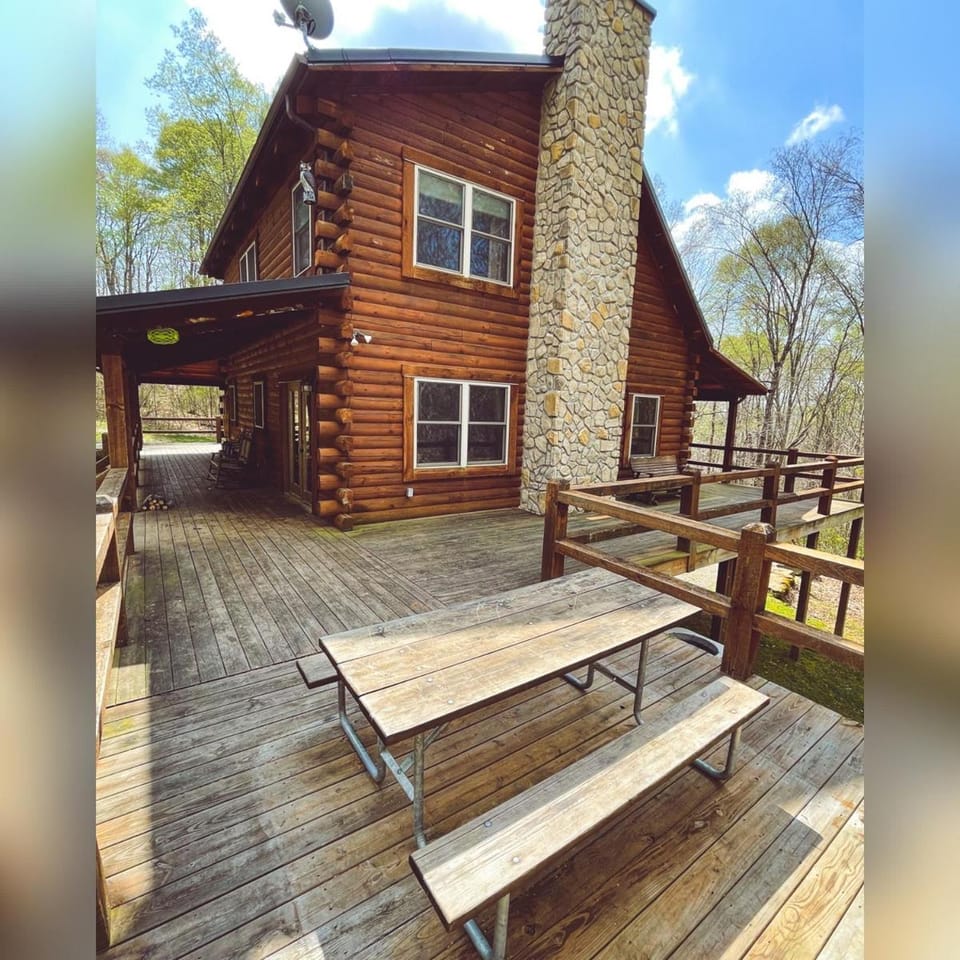 Hidden Heights - by The Chalets House in Ohio