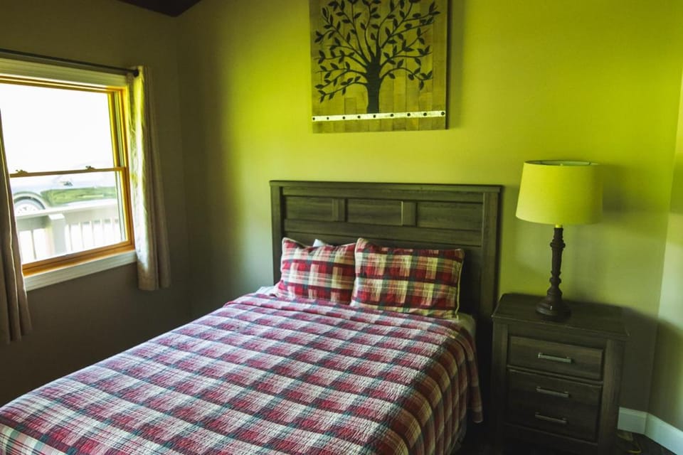 Lakeview - by The Chalets House in Logan