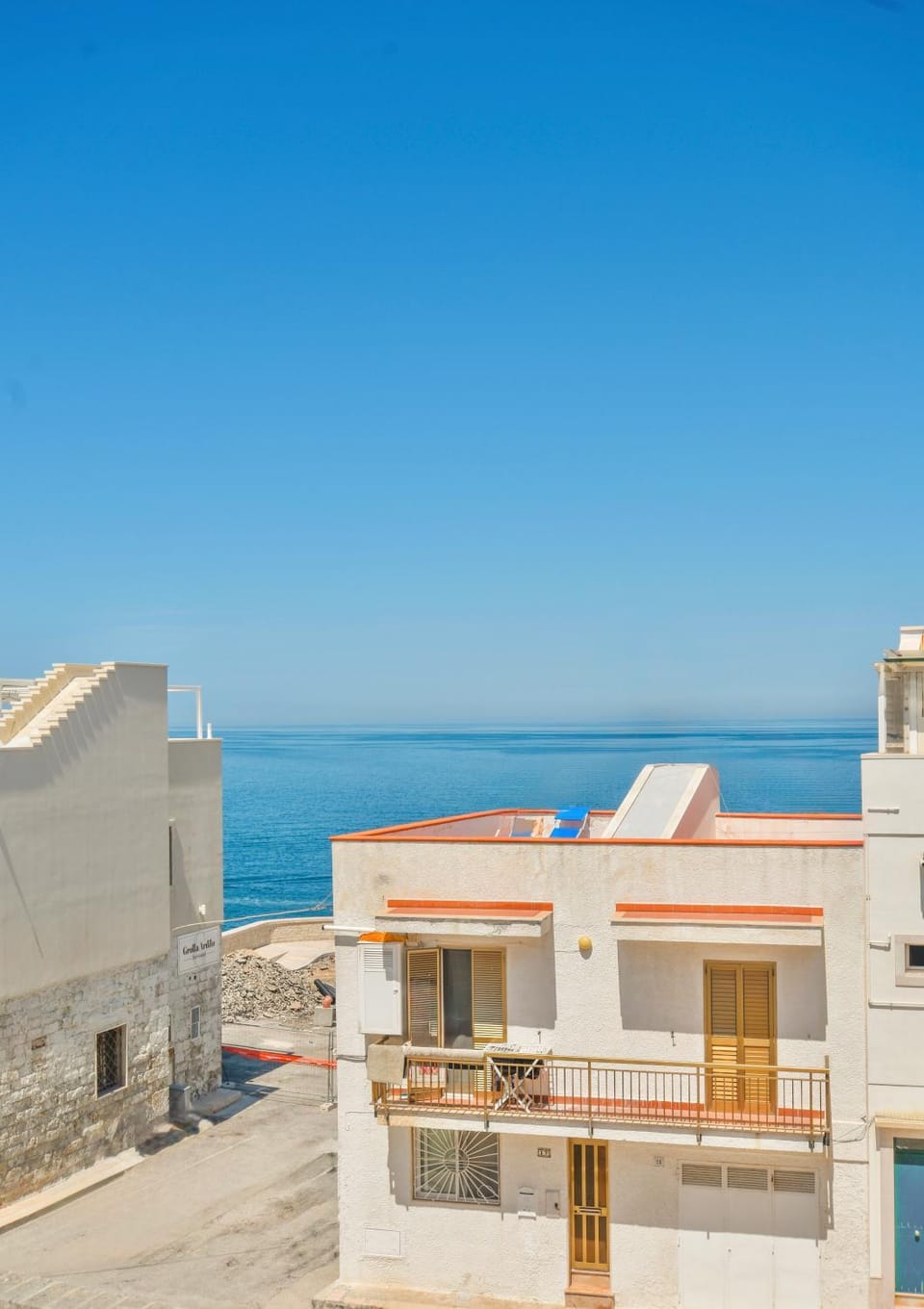 Property building, Day, Natural landscape, View (from property/room), Balcony/Terrace, Sea view