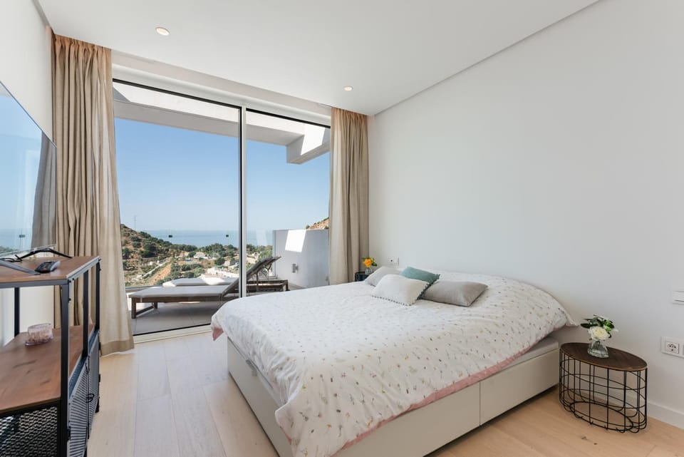 Property building, Living room, Bedroom