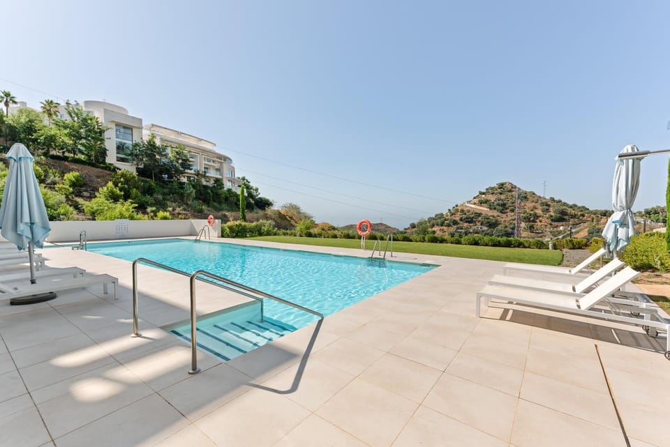 Property building, Swimming pool