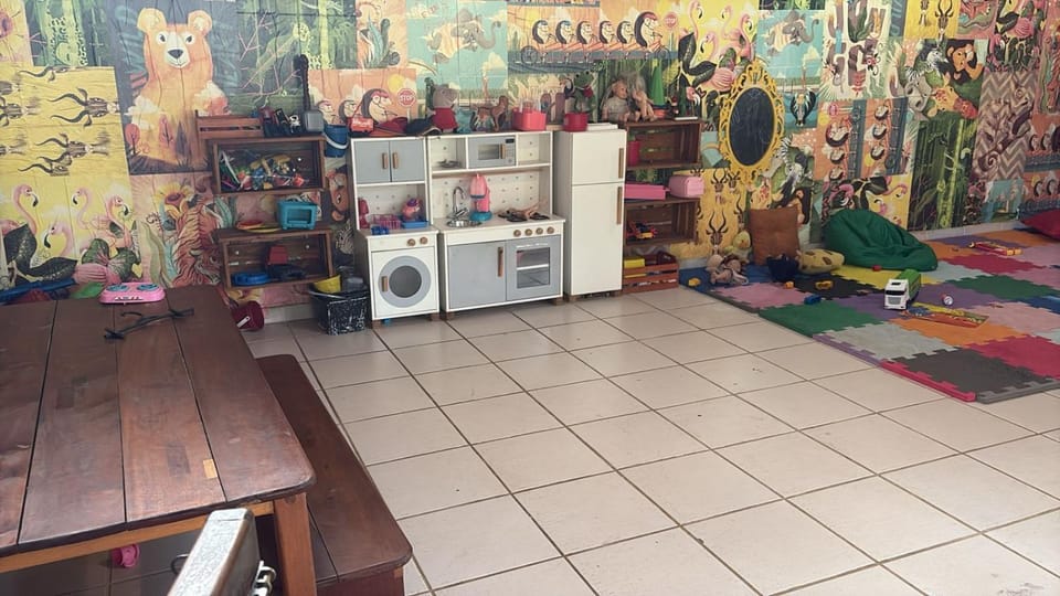 Casa de condomínio com piscina em frente a praia de Maresias House in São Sebastião