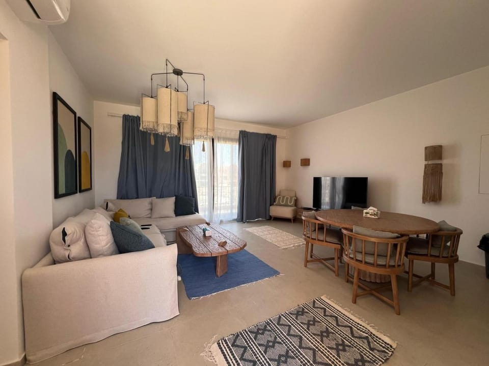 Kamaran 2BR • Luxurious Retreat Apartment in Hurghada