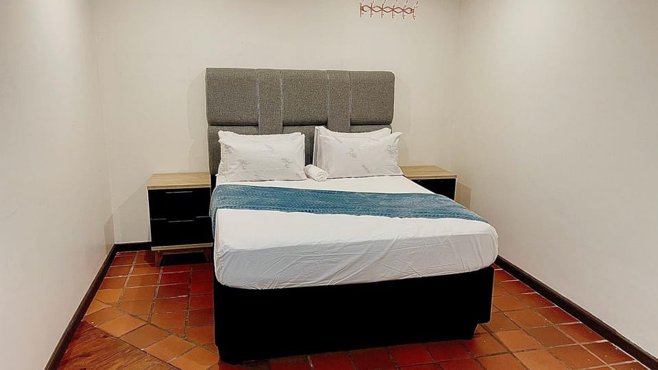Central Perk Guesthouse Bed and Breakfast in Pretoria