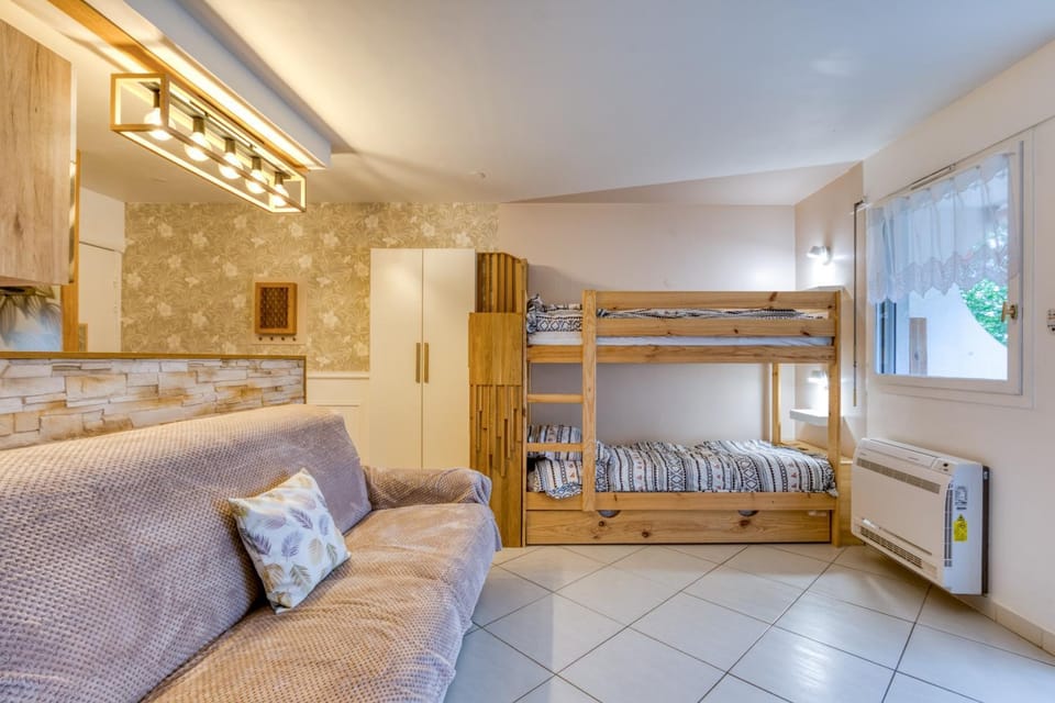 Property building, Living room