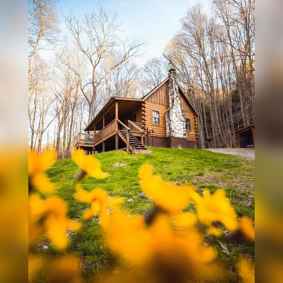 Pine Creek - by The Chalets House in Ohio