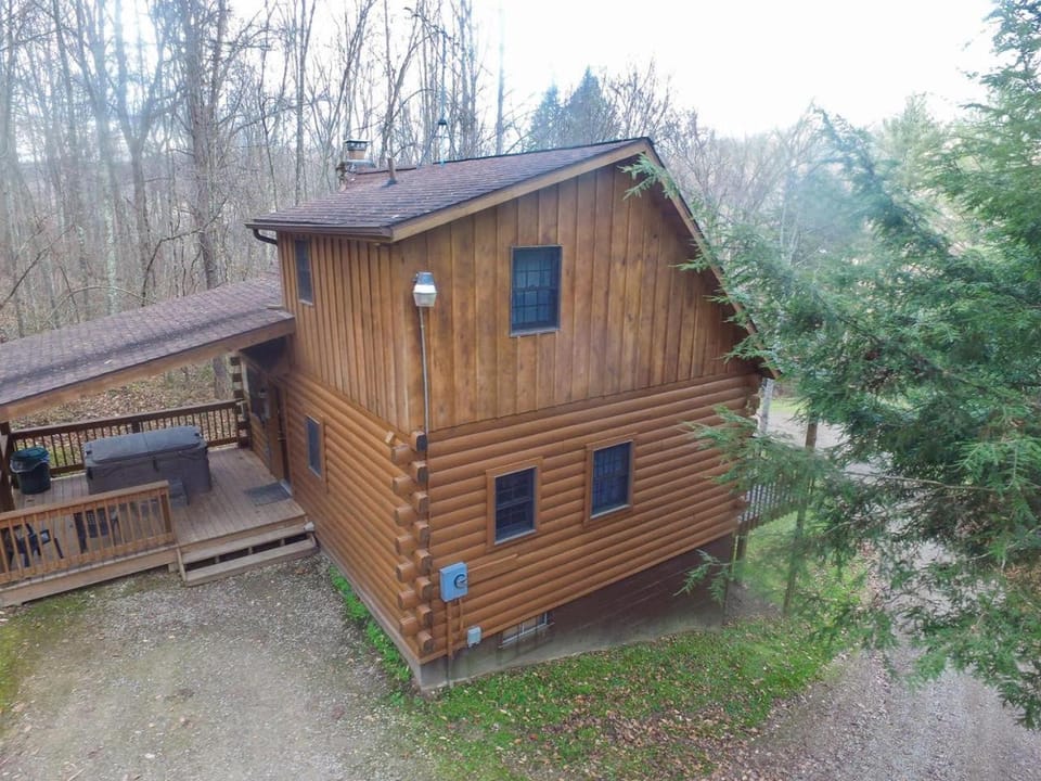 Pioneer - by The Chalets House in Ohio