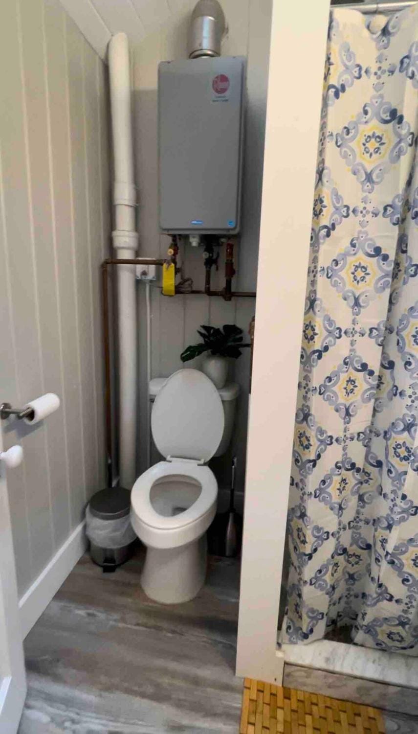 Toilet, Bathroom
