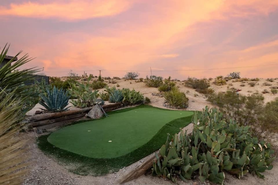 Botanicals By The Cohost Company House in Yucca Valley